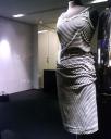 Sommerkleid, sehr raffiniert, wie es nur Vivienne Westwood schafft. Bei Mühlbauer.