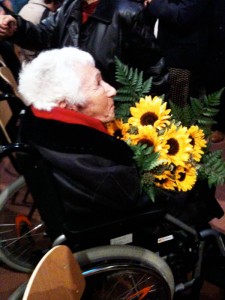 Elly Niebuhr bei der Buchpräsentation