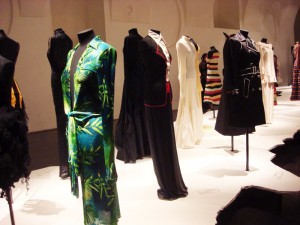 Pret a porter von Versace und Moschino